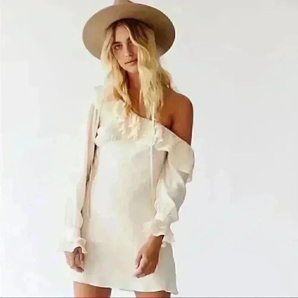RARE Free People Party Stone Cold Fox Ivory Off Shoulder 100% Silk Dress Size 2
